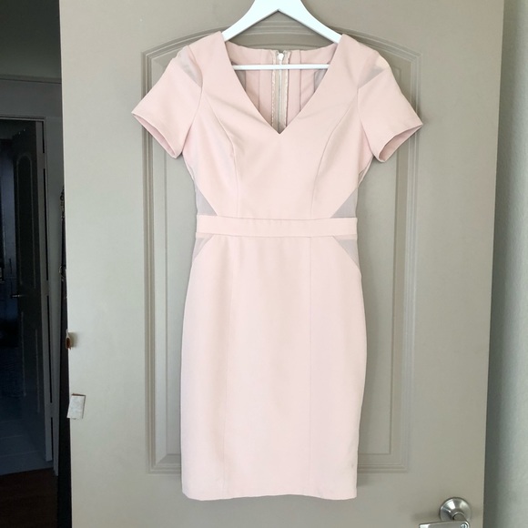 Kardashian Kollection Dresses & Skirts - Kardashian Kollection structured cocktail dress